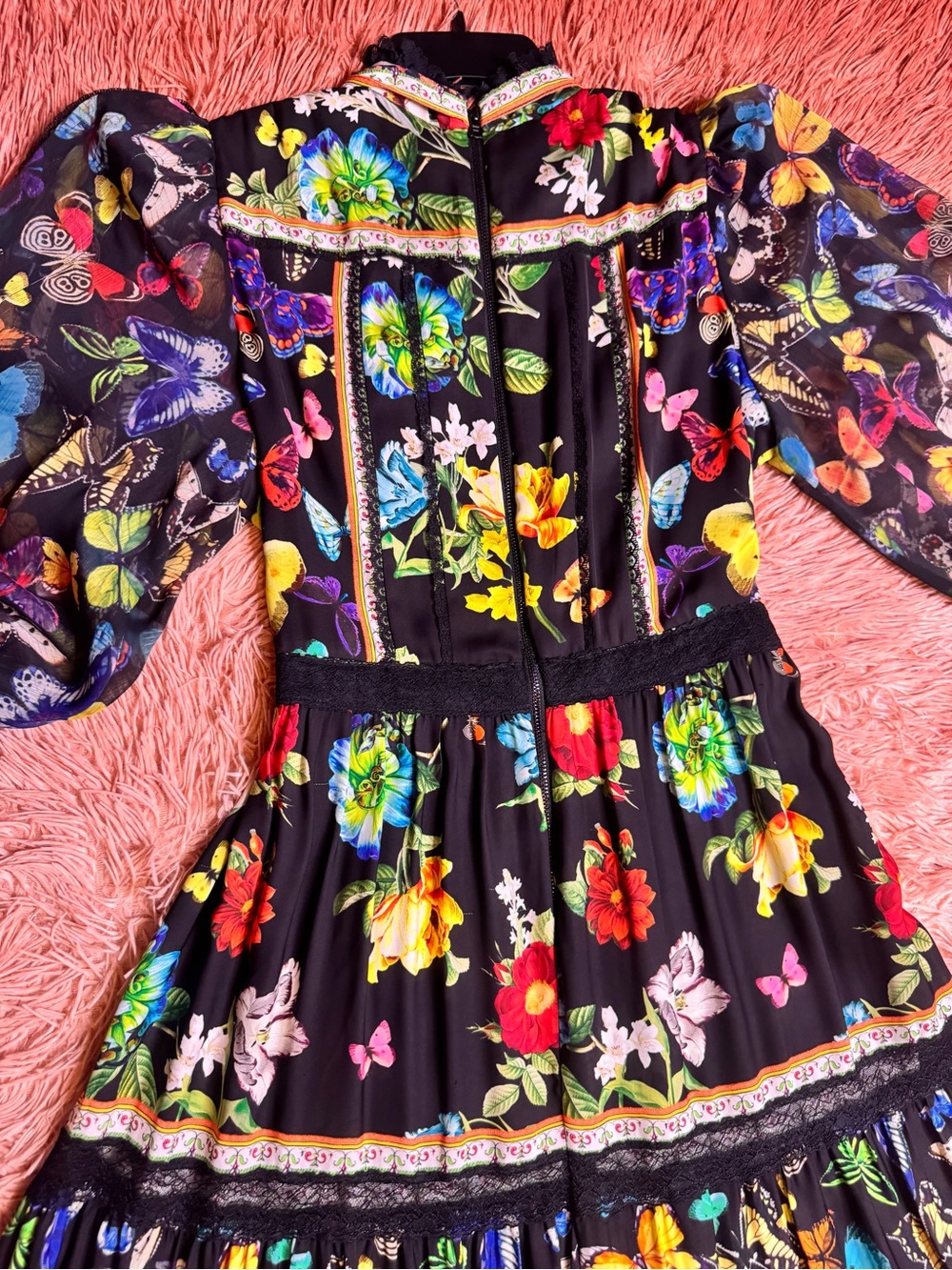 Alice + Olivia Camreigh Printed Blouson Sleeve Maxi Dress. Size 8 - Picture 5 of 17